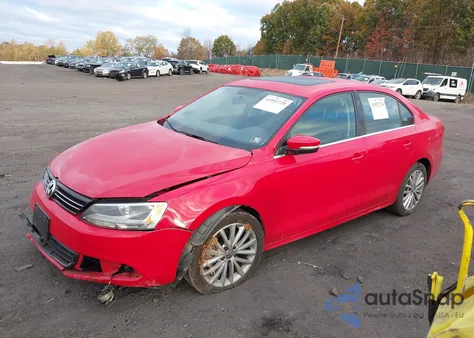 2014 Volkswagen Jetta 2.0L Tdi from USA, damaged, VIN 3VW3L7AJ5EM337141